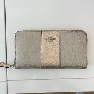 Coach wallet
